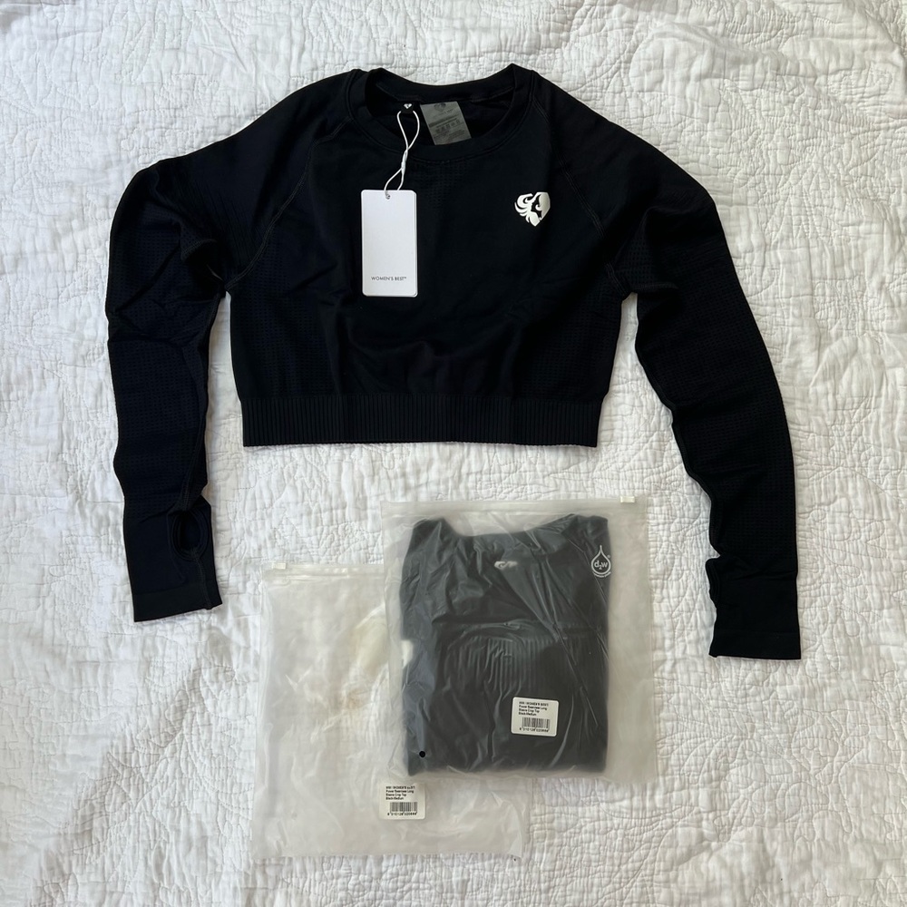 Cropped workout tops